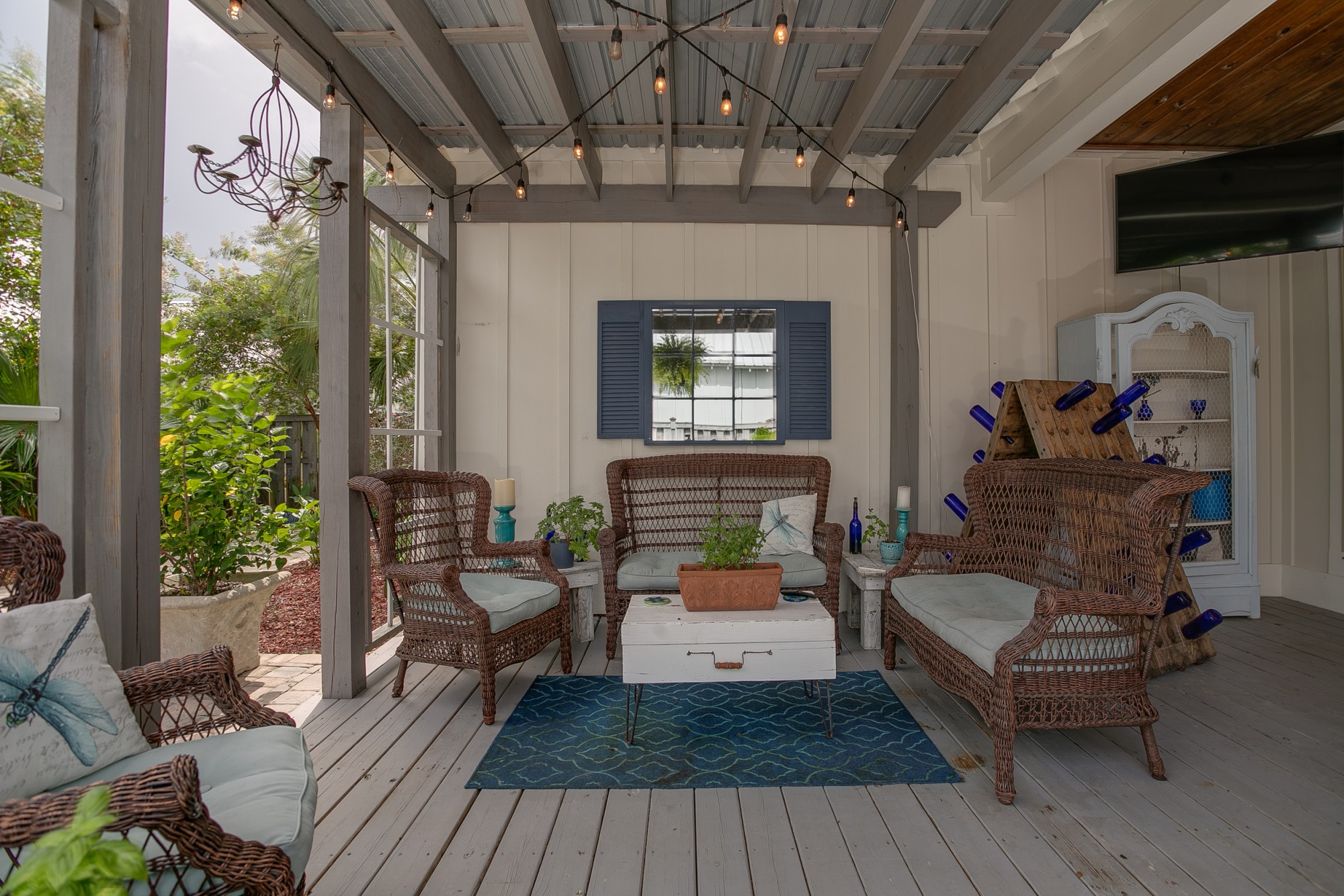 Enjoy Morning Coffee In Your Outdoor Living Room